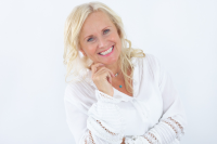 Lorraine Cooper
