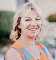 Melanie Norris, MNCH (Reg.), HPD, DBS