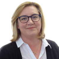 Laura Hawthorn, MNCH (Reg.)